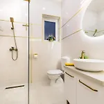 Lägenhet Gold